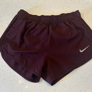 Nike Athletic Shorts Maroon sizeS